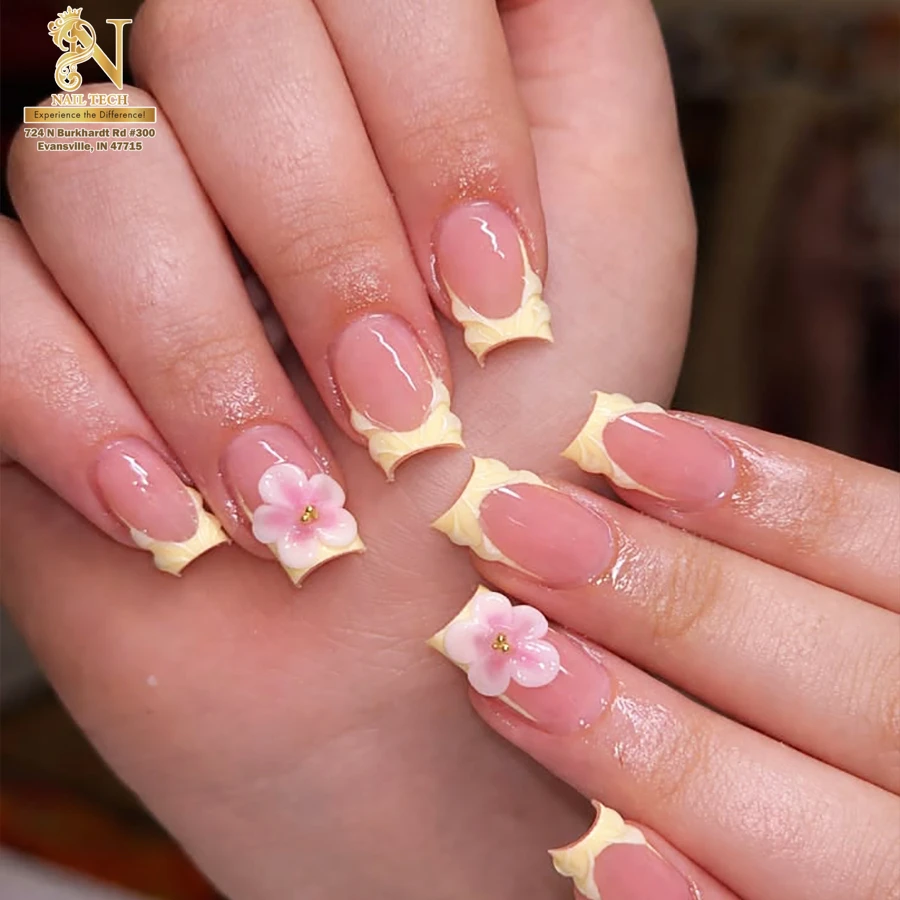 Nail Tech